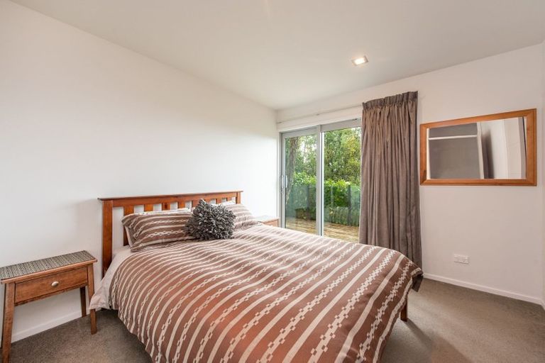 Photo of property in 24 Mewburn Rise, Karori, Wellington, 6012