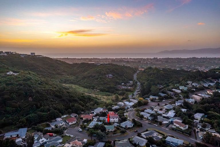 Photo of property in 4 Brazier Grove, Paraparaumu, 5032