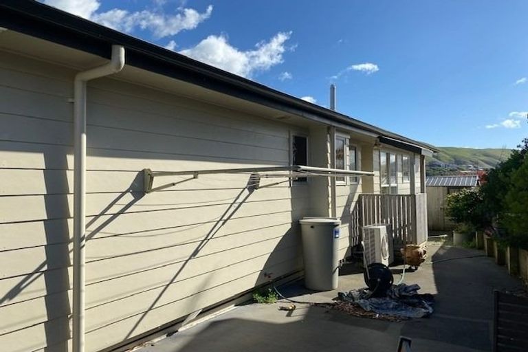Photo of property in 2 Atwood Grove, Churton Park, Wellington, 6037