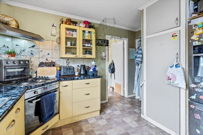 Photo of property in 37 Queen Street, Otautau, 9610