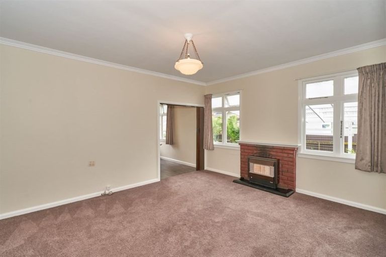 Photo of property in 60 Heretaunga Street, Palmerston North, 4414