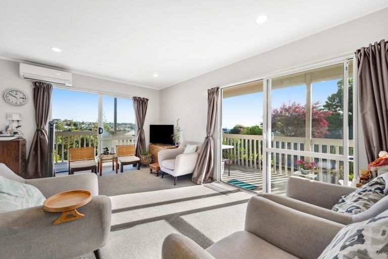 Photo of property in 11 Evelyn Road, Cockle Bay, Auckland, 2014