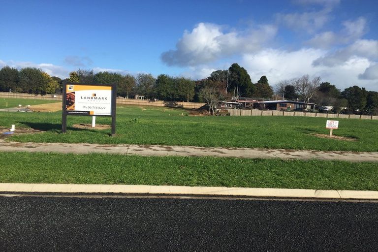 Photo of property in 33 Aratapu Street, Waitara, 4320