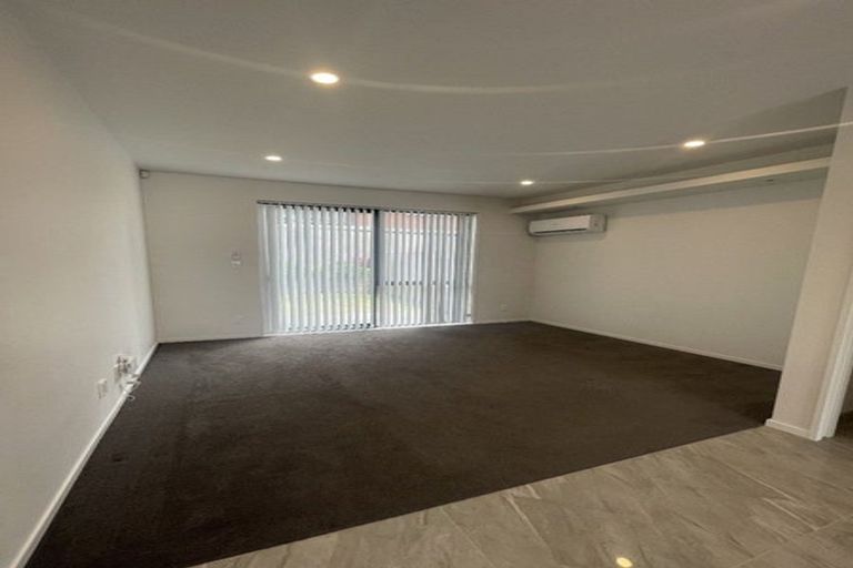 Photo of property in 7/1 Sylvan Crescent, Te Atatu South, Auckland, 0610