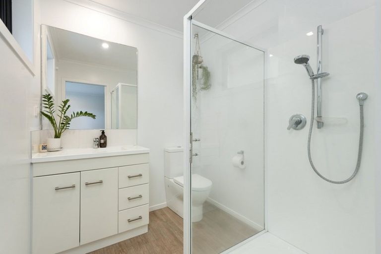 Photo of property in 5 Raiha Street, Papamoa Beach, Papamoa, 3118