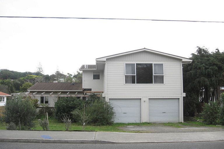 Photo of property in 15 Glen Road, Raumati South, Paraparaumu, 5032