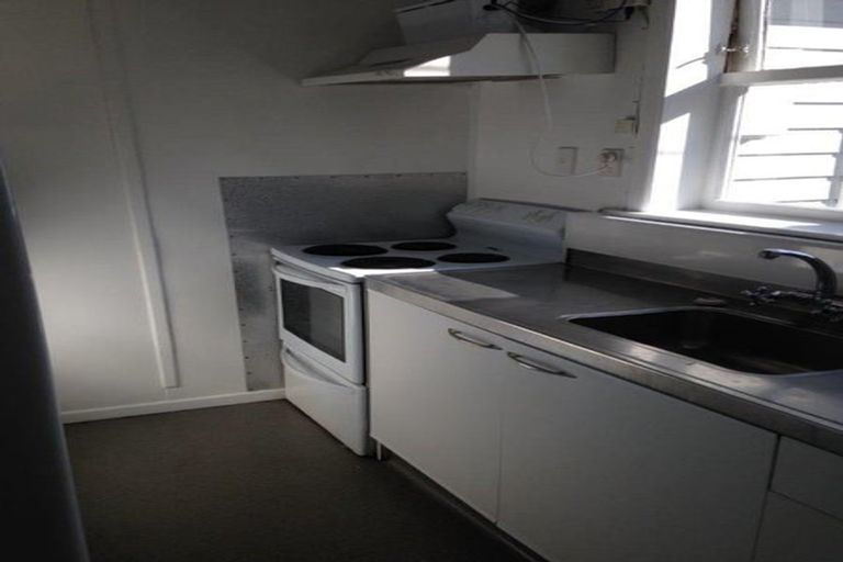 Photo of property in 173 Tasman Street, Mount Cook, Wellington, 6021