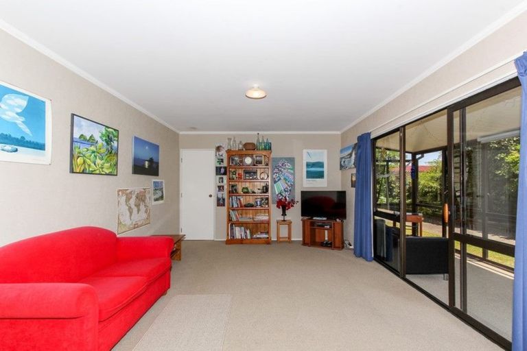 Photo of property in 23h Wallath Road, Westown, New Plymouth, 4310