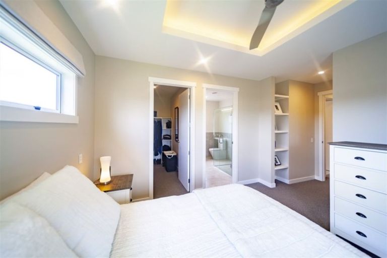 Photo of property in 18 Hurunui Drive, Te Awa, Napier, 4110