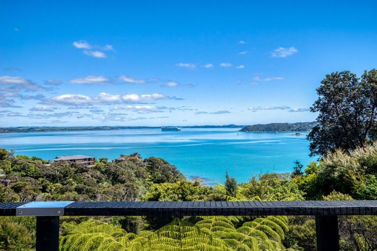 Photo of property in 202 Te Wahapu Road, Russell, 0272