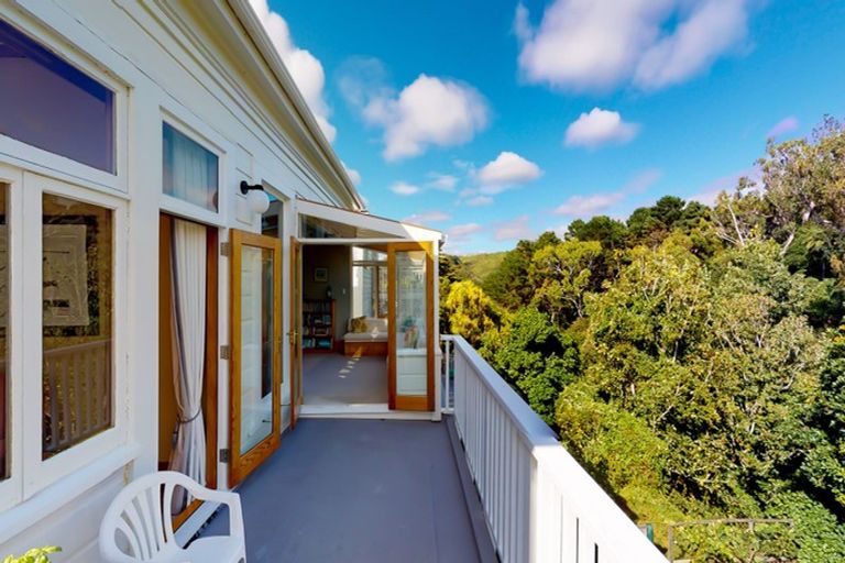 Photo of property in 123 Kelburn Parade, Kelburn, Wellington, 6012