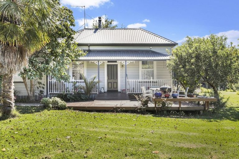 Photo of property in 9 Withers Road, Glen Eden, Auckland, 0602