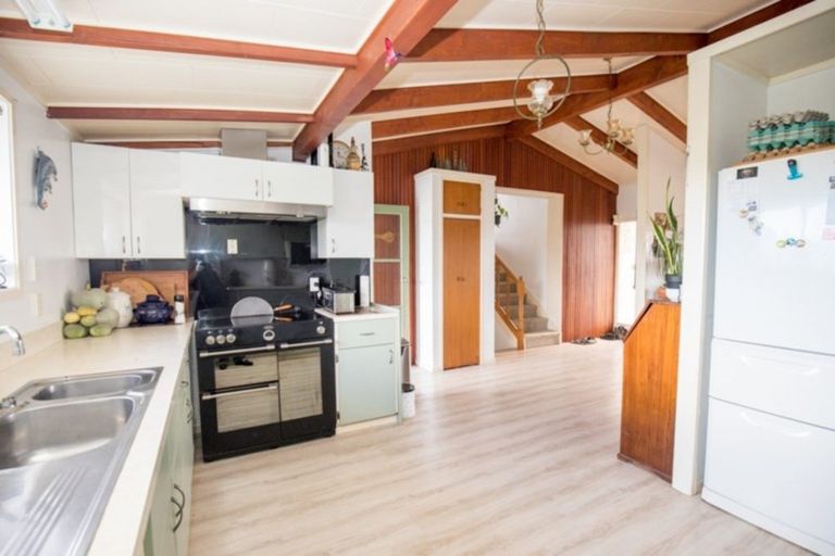 Photo of property in 13 Mahana Road, Ngatea, 3503