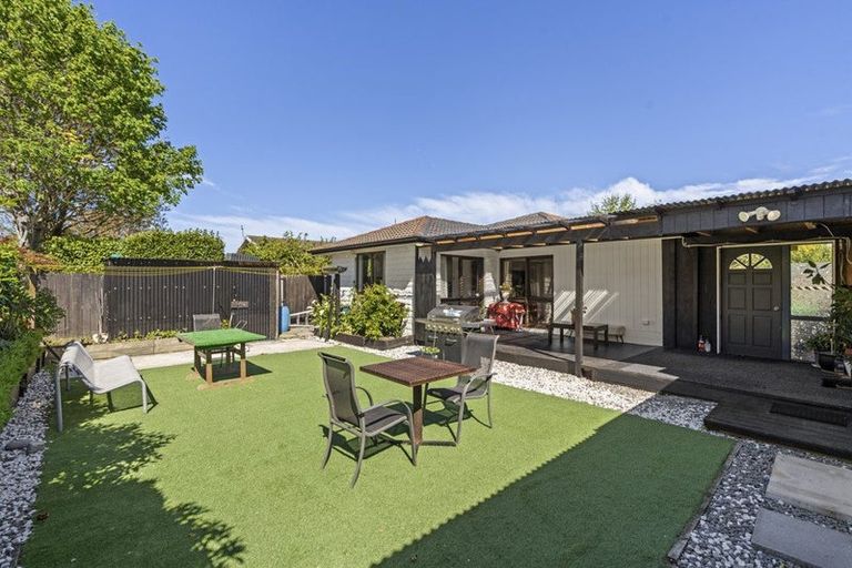 Photo of property in 20 O'halloran Drive, Halswell, Christchurch, 8025