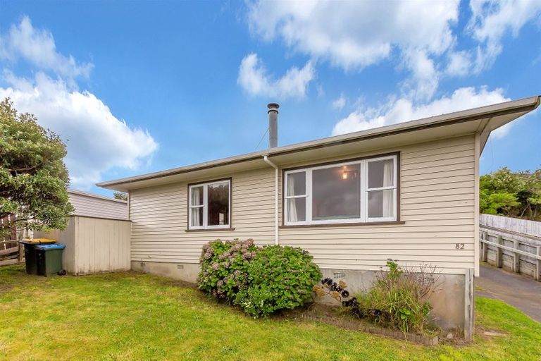 Photo of property in 82 Waihora Crescent, Waitangirua, Porirua, 5024