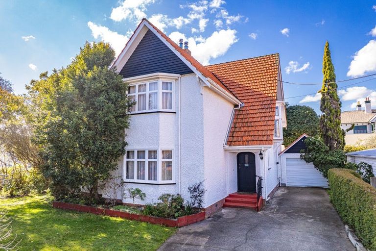 Photo of property in 4 Kent Road, Saint Johns Hill, Whanganui, 4501