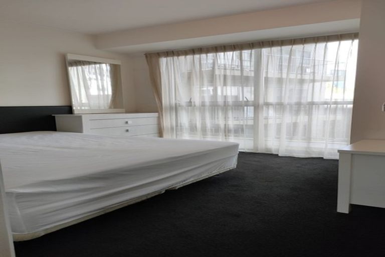 Photo of property in The Vincent, 811/106 Vincent Street, Auckland Central, Auckland, 1010