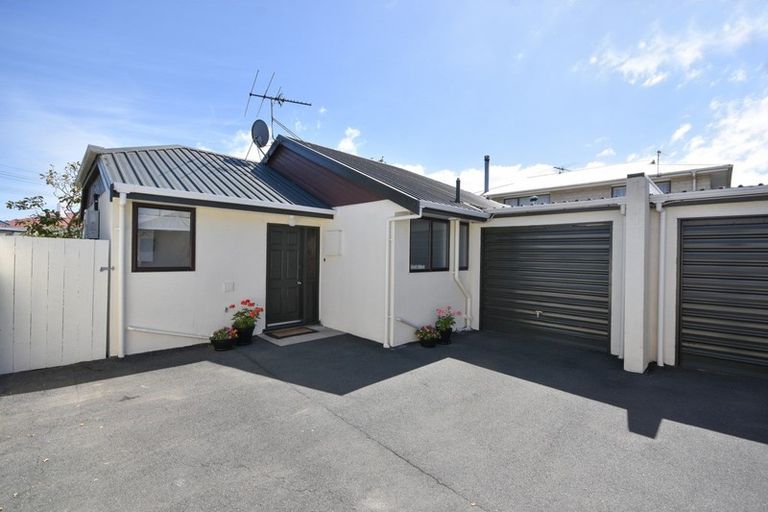 Photo of property in 72c Queens Drive, Saint Kilda, Dunedin, 9012