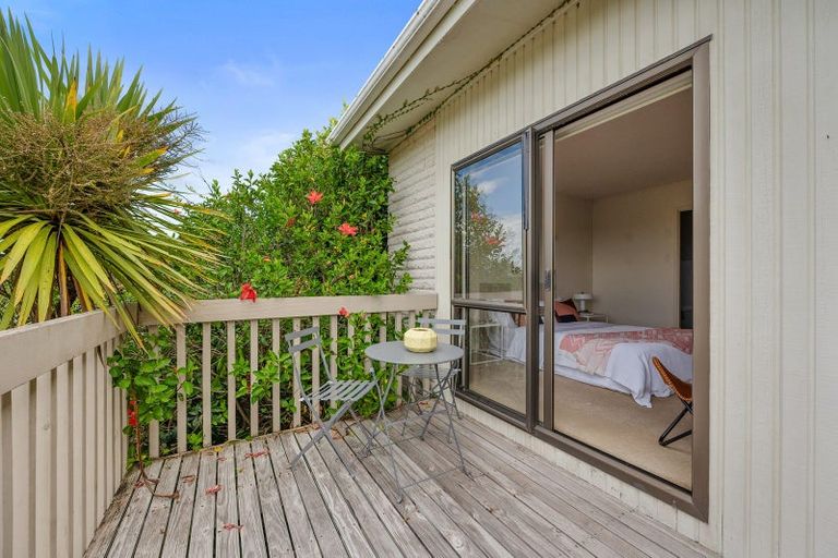 Photo of property in 3/3 Peter Terrace, Castor Bay, Auckland, 0620