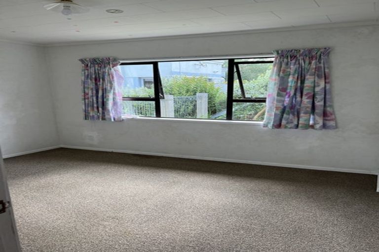 Photo of property in 62 Routley Drive, Glen Eden, Auckland, 0602