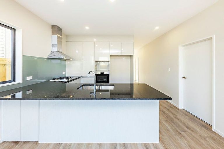 Photo of property in 4 Hollowout Street, Takanini, 2112
