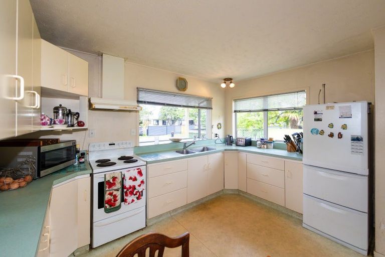 Photo of property in 14 Sutton Avenue, Clive, 4102