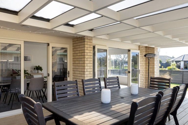 Photo of property in 27 Pacific Cove Drive, Papamoa Beach, Papamoa, 3118