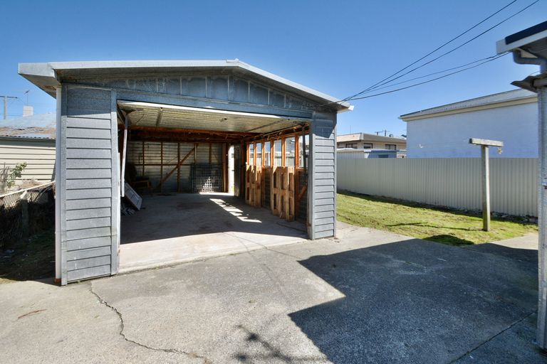 Photo of property in 9 Hall Street, South Dunedin, Dunedin, 9012