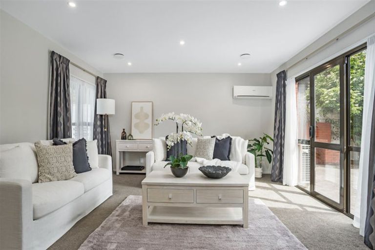 Photo of property in 306 Yaldhurst Road, Avonhead, Christchurch, 8042