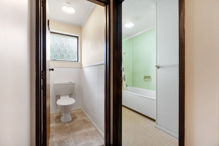 Photo of property in 8 Ashton Place, Highbury, Palmerston North, 4412