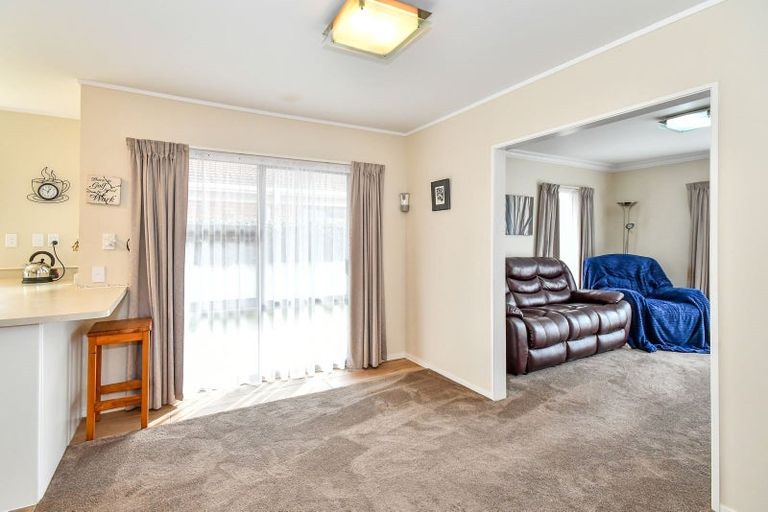 Photo of property in 2/13 Maunu Road, Papatoetoe, Auckland, 2025