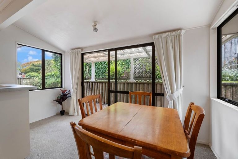 Photo of property in 4 Ruskin Place, Westown, New Plymouth, 4310