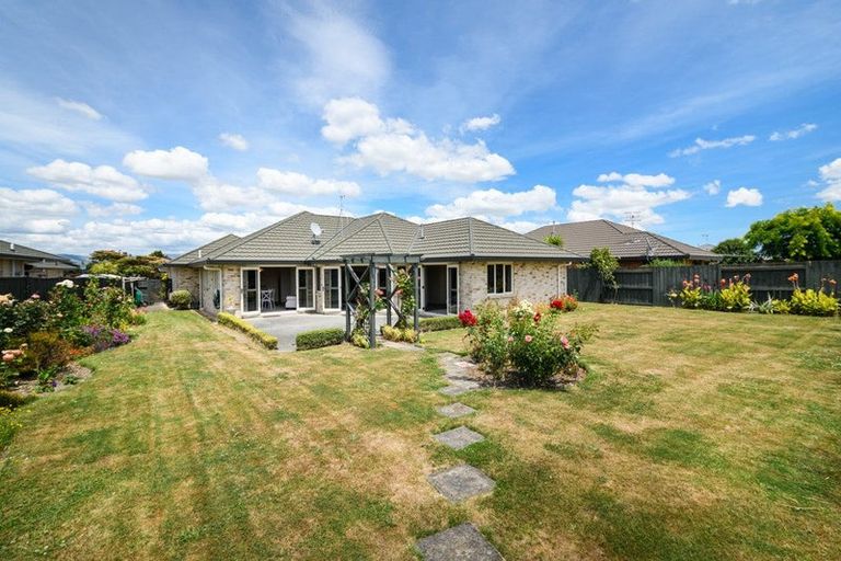 Photo of property in 17 Brookside Close, Highbury, Palmerston North, 4412