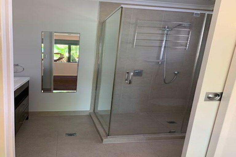 Photo of property in 61a Fairmount Road, Titirangi, Auckland, 0604