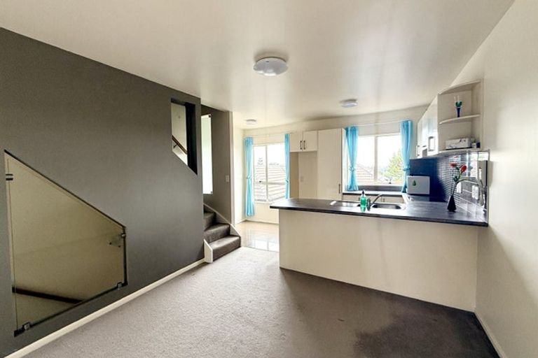 Photo of property in 14/57 Gladstone Road, Northcote, Auckland, 0627