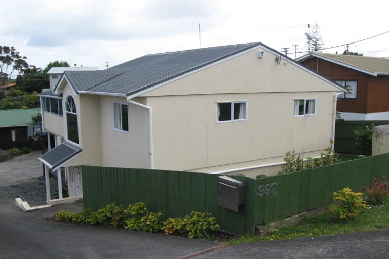 Photo of property in 994 Whangaparaoa Road, Manly, Whangaparaoa, 0930