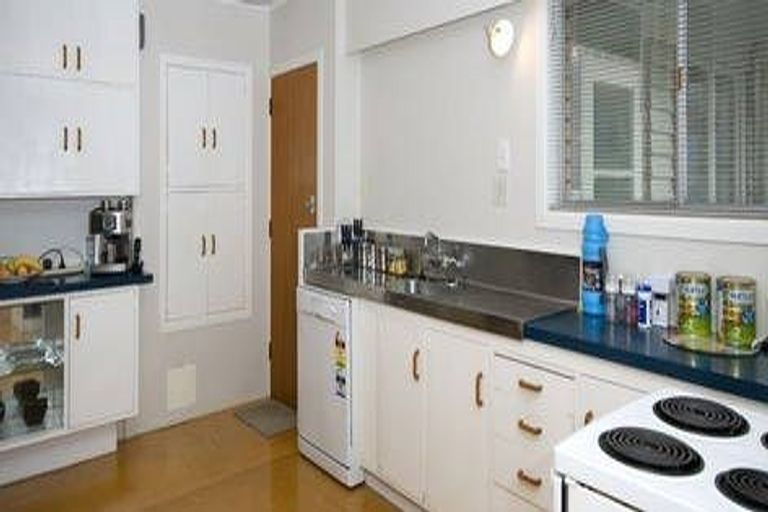 Photo of property in 24 O'halloran Road, Howick, Auckland, 2014