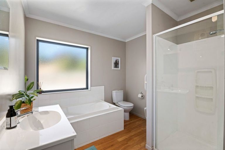 Photo of property in 8-8a Coromandel Street, Wanaka, 9305