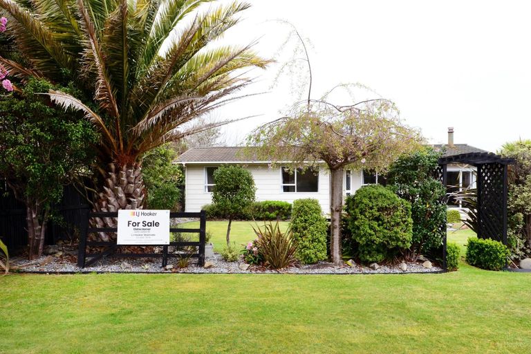 Photo of property in 195 Queen Street, Waimate, 7924