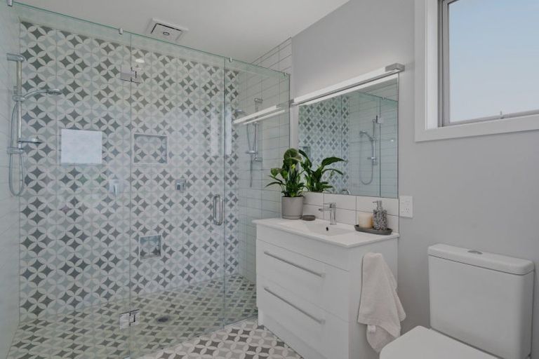 Photo of property in Waterview Estate, 28/4 Greystone Place, Omokoroa, 3114