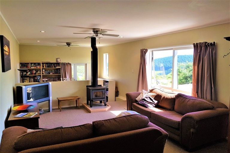 Photo of property in 1246 Babylon Coast Road, Omamari, Dargaville, 0373