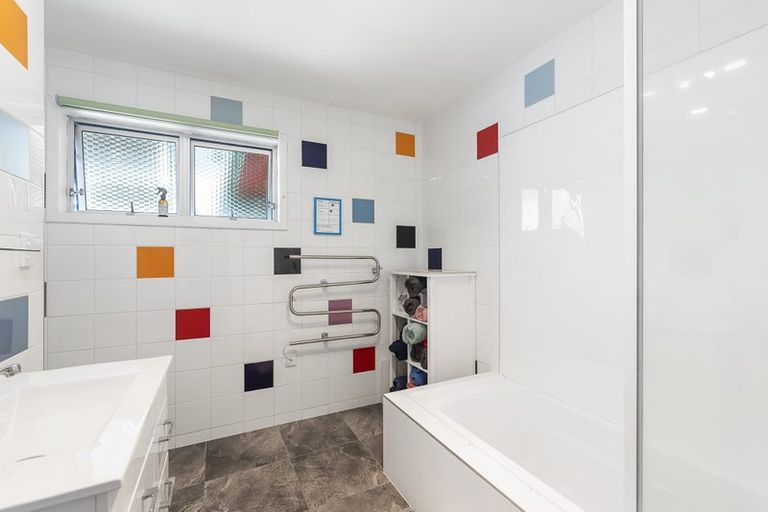 Photo of property in 225 Matai Road, Raumati Beach, Paraparaumu, 5032