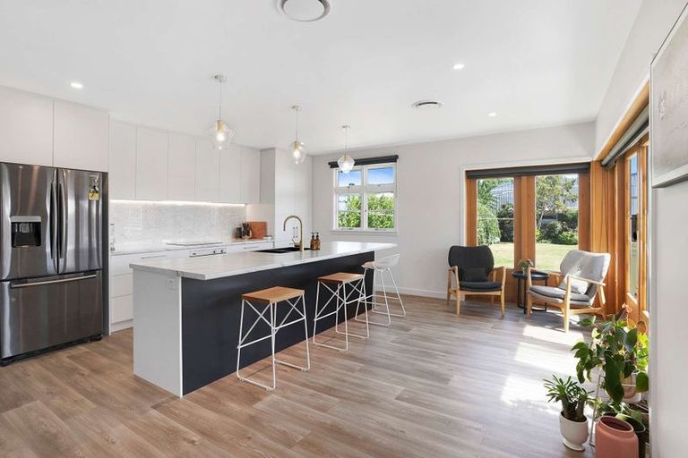 Photo of property in 94 Mcmurdo Street, Tinwald, Ashburton, 7700