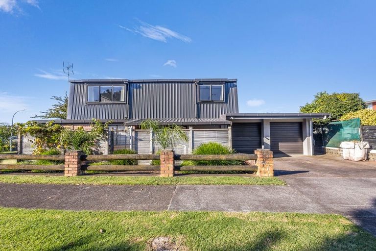 Photo of property in 44 Park Lane, Waitara, 4320