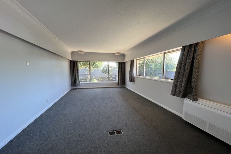 Photo of property in 1/39 Searells Road, Strowan, Christchurch, 8052