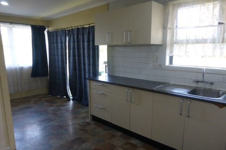 Photo of property in 54 Astley Avenue, New Lynn, Auckland, 0600