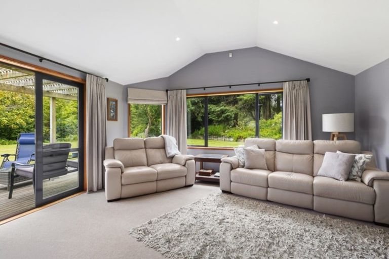 Photo of property in 959 Whitemans Valley Road, Whitemans Valley, Upper Hutt, 5371