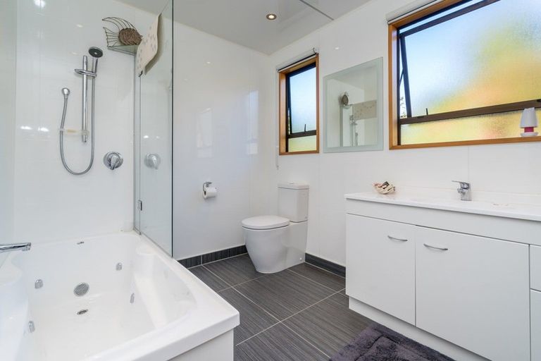 Photo of property in 25 Rata Street, Kaka Point, Balclutha, 9271