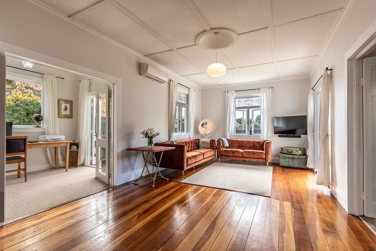 Photo of property in 27 Toi Street, Otaki Beach, Otaki, 5512