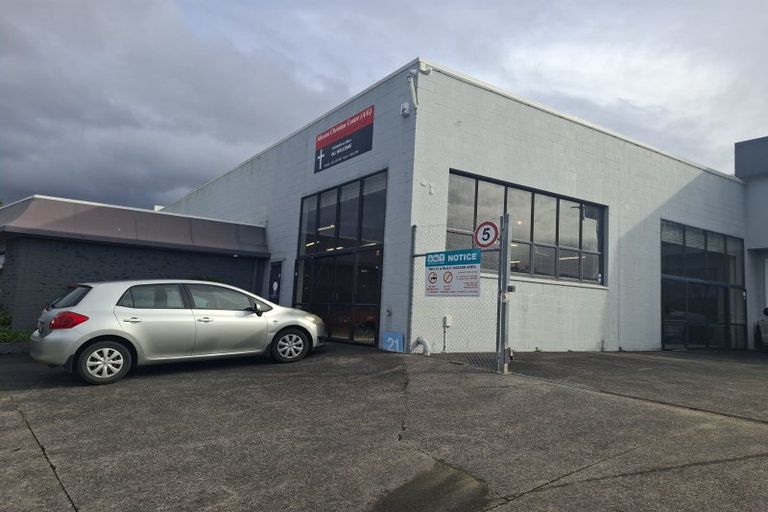 Photo of property in 21a Akatea Road, Korokoro, Lower Hutt, 5012